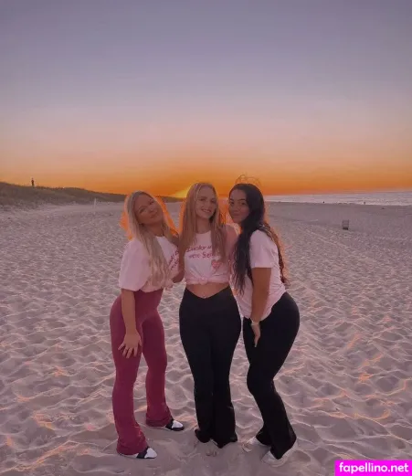 Isadora Maksym OnlyFans Thumbnail #i0qihyAThe