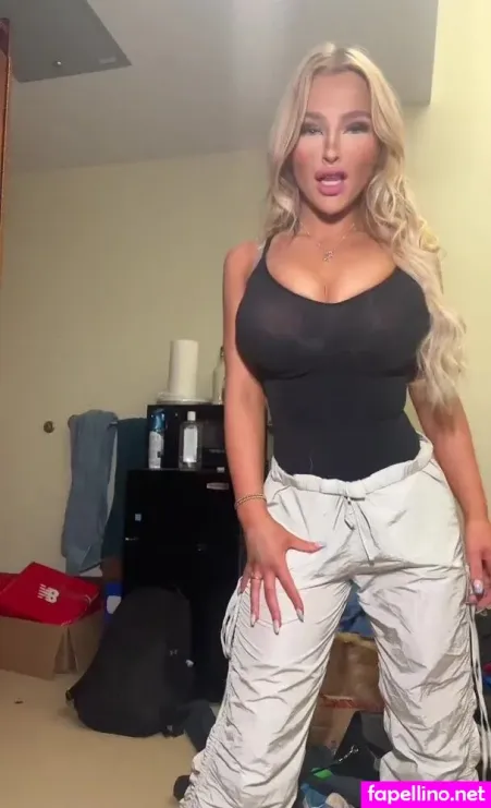 Isadora Maksym OnlyFans Thumbnail #qg1mHApBZA