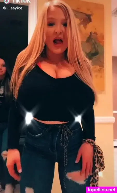 Isadora Maksym OnlyFans Thumbnail #wTRjWN9jml