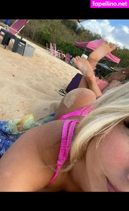 Isadoravale OnlyFans Thumbnail #t7zo9C3aoa