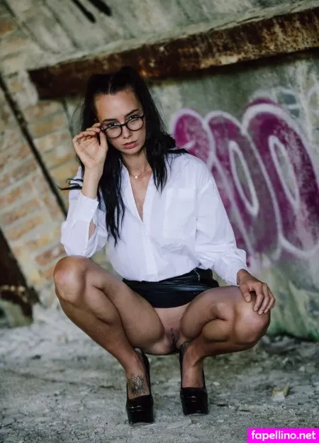 Isalie Ophelia OnlyFans Thumbnail #vALmwSNn0x