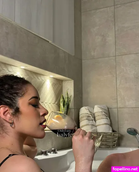 Isalyfefree OnlyFans Thumbnail #n9DsJdpcEt