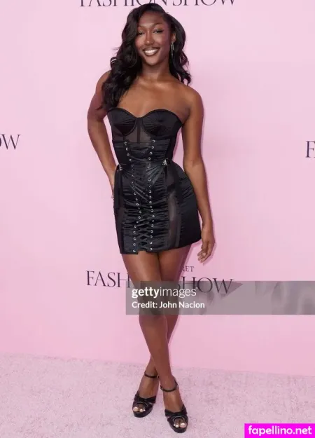 Isan Elba OnlyFans Thumbnail #UPsGi3u2Yc