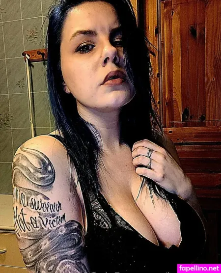 Isaredbird OnlyFans Thumbnail #ZQ0NAwSrNS