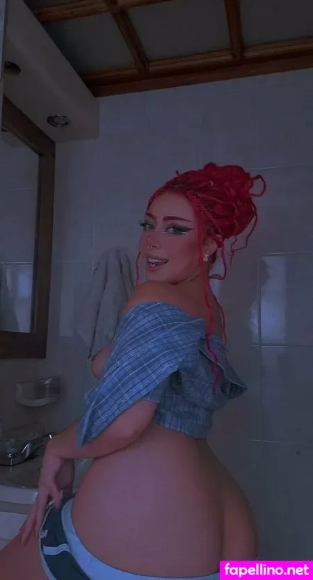 Isaredd OnlyFans Thumbnail #wUuACHzXm9