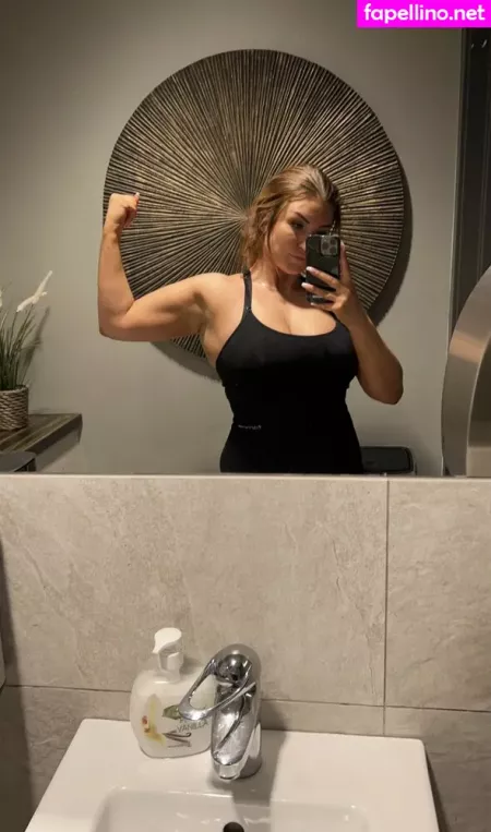 Iscreamqueen OnlyFans Thumbnail #ZMV9bKlcrx