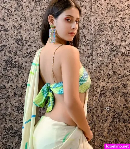Isha Malviya OnlyFans Thumbnail #4We03KANHj