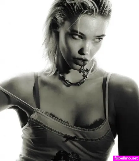 Isha Van Dijk OnlyFans Thumbnail #s7SkhpocK4