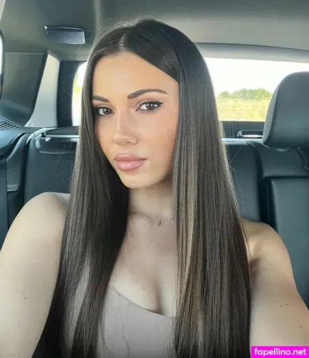 Isidora OnlyFans Thumbnail #34QH8NNDp0