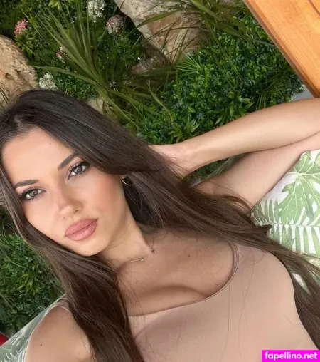 Isidora OnlyFans Thumbnail #Cohdyxr5b7