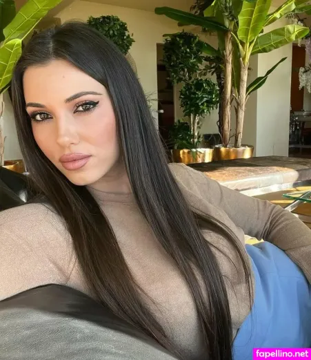 Isidora OnlyFans Thumbnail #J9du7cbvwl