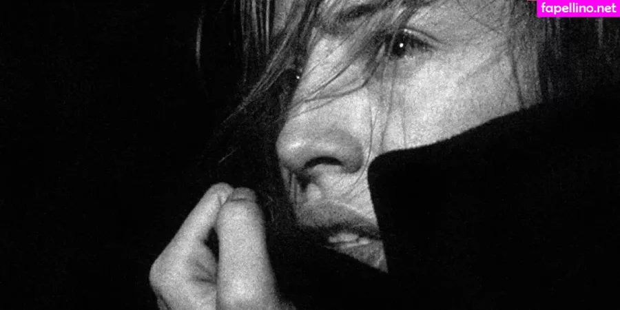 Isild Le Besco OnlyFans Thumbnail #c2lfVPejZO