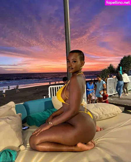 Isimbi OnlyFans Thumbnail #mz6BXg3mxS