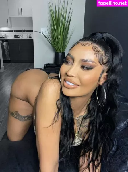 Isis Mascote OnlyFans Thumbnail #zQe8J31GNI