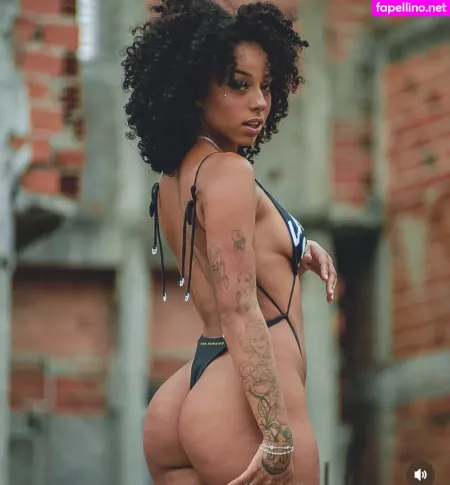 Isis Pequine OnlyFans Thumbnail #0kSMftUx4N