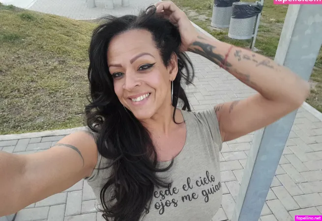 Isiscarrera OnlyFans Thumbnail #00AoNoB9Hp