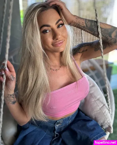 Isizzu Waifubaobei OnlyFans Thumbnail #t9cdVnfSen