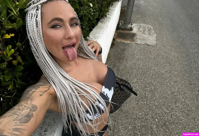 Isizzu OnlyFans Thumbnail #dkU5wlGRMx