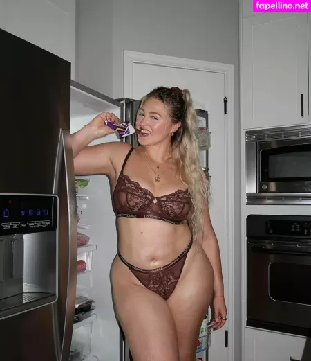 Iskra Lawrence OnlyFans Thumbnail #2lpd0ppIKj
