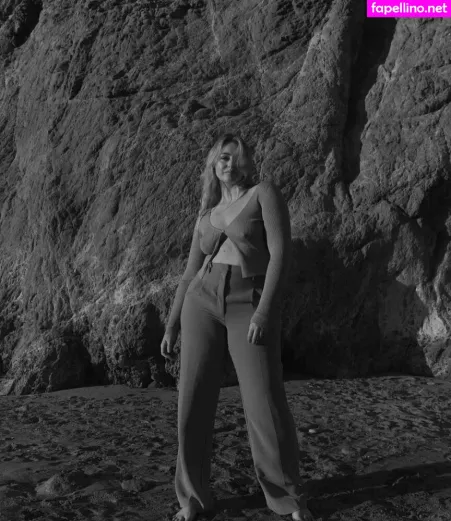 Iskra Lawrence OnlyFans Thumbnail #4htdMUinsp