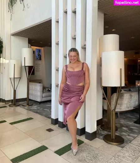 Iskra Lawrence OnlyFans Thumbnail #7qoNzITQLR