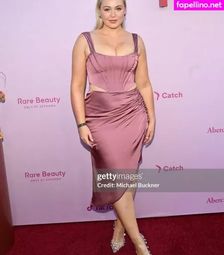 Iskra Lawrence OnlyFans Thumbnail #8sX0OVcc1q