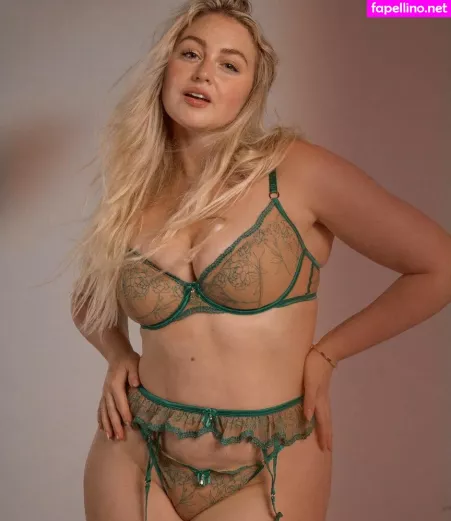 Iskra Lawrence OnlyFans Thumbnail #AWogRT5UCF