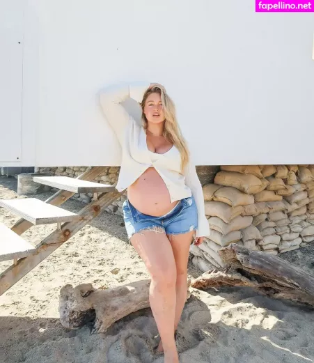 Iskra Lawrence OnlyFans Thumbnail #KR2BvnGOw2