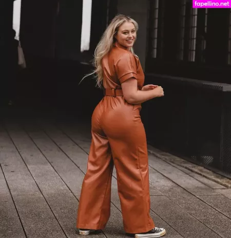 Iskra Lawrence OnlyFans Thumbnail #U2FbUeIV9X