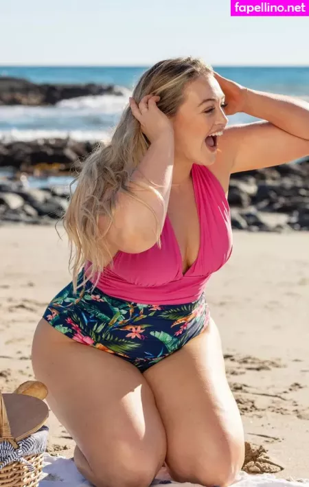 Iskra Lawrence OnlyFans Thumbnail #U5OibJWfBs