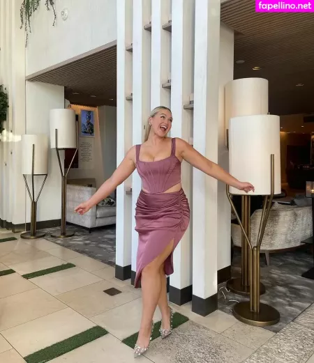 Iskra Lawrence OnlyFans Thumbnail #WZqWM4dimG