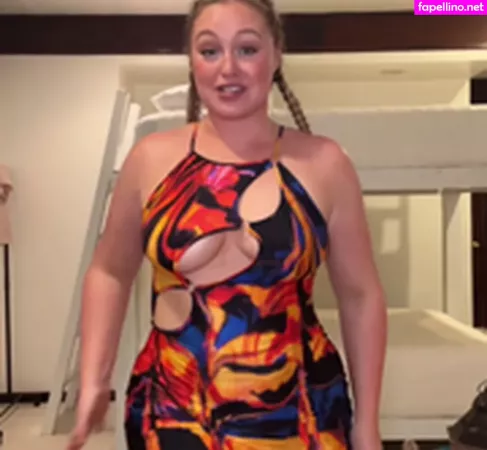 Iskra Lawrence OnlyFans Thumbnail #X7EBuxPg0E