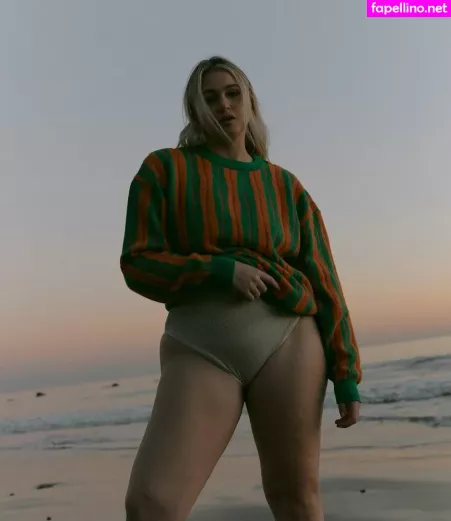 Iskra Lawrence OnlyFans Thumbnail #kD9oJ4H0pY