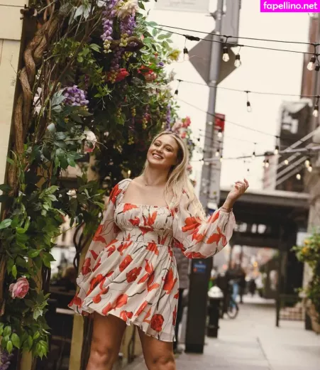 Iskra Lawrence OnlyFans Thumbnail #nJVgdWwkgU