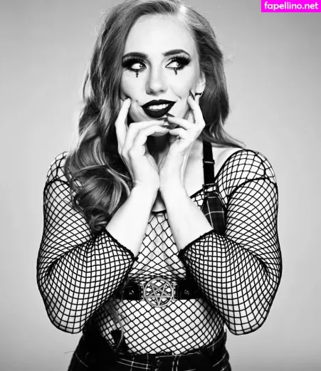 Isla Dawn OnlyFans Thumbnail #LSK9yzfGNN