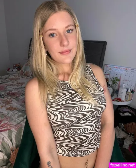 Isla Mae OnlyFans Thumbnail #DaGLWg3xPY