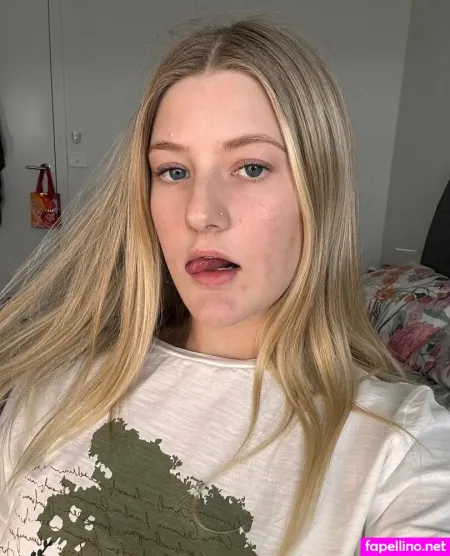 Isla Mae OnlyFans Thumbnail #jqil3Elt1N