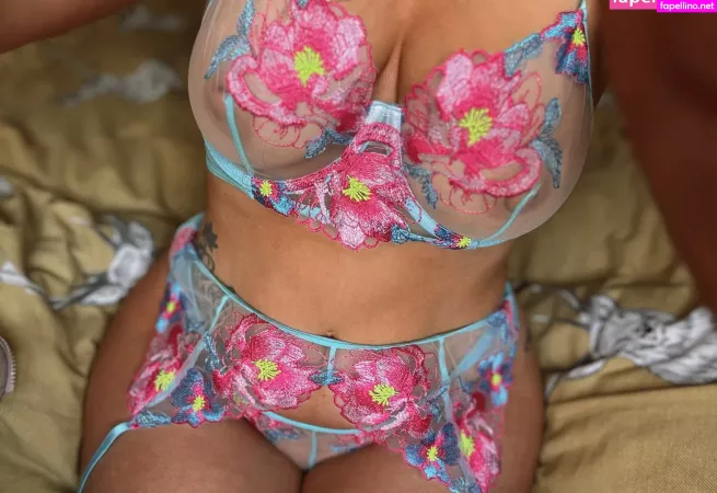 Isla Rose OnlyFans Thumbnail #CRwLNnTwQP