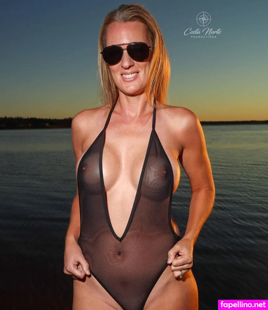 chrissysnow, island_beach_babe Nude Leaked OnlyFans Photo #2MAqJrICbv