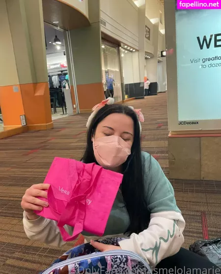 Ismelolamarie OnlyFans Thumbnail #0w1wV6uvLy