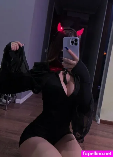 Ismilfa OnlyFans Thumbnail #aVrexGAUze