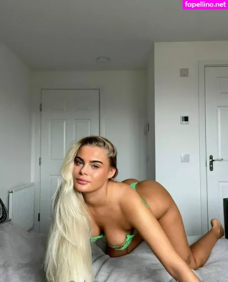 Isobel Bell Vip OnlyFans Thumbnail #wTYjNB9aQY