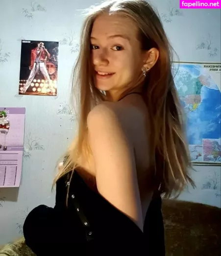 Isobel S Adventures OnlyFans Thumbnail #DANNHhOFHI