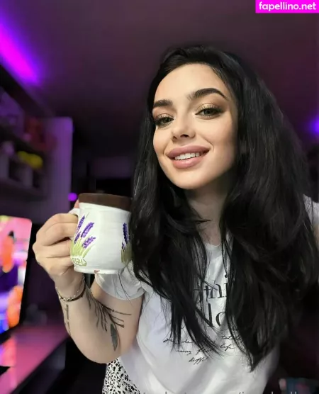 Issabellaa OnlyFans Thumbnail #OaTUcuRSjS