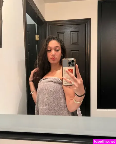 Issamarant OnlyFans Thumbnail #qwp2YHy9i3