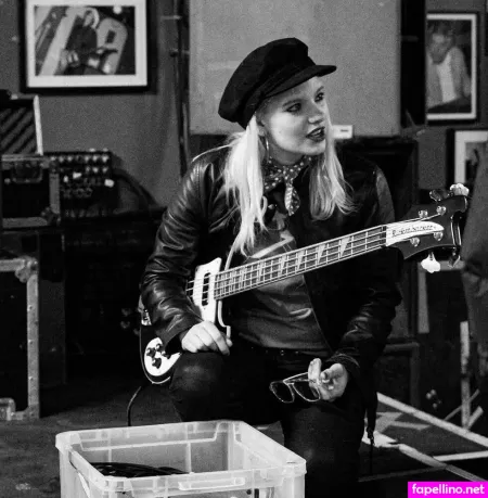 Issey Carts OnlyFans Thumbnail #nMwRM4RpOG