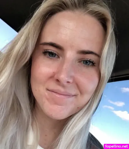 Issy Austi OnlyFans Thumbnail #DlpRl3Hjbv