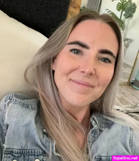 Issy Austi OnlyFans Thumbnail #b6diKIA6SR