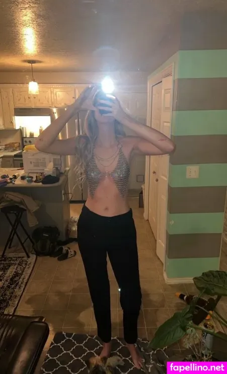 Issyausti OnlyFans Thumbnail #lkWV7Y7kCM