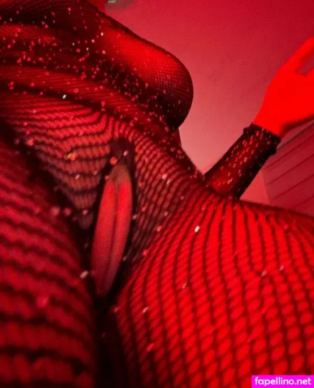 Isvdora OnlyFans Thumbnail #8bL0d1pFo8